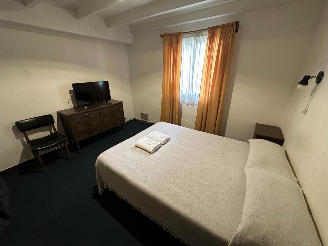 Hotel Paris Río Gallegos Eksteriør billede