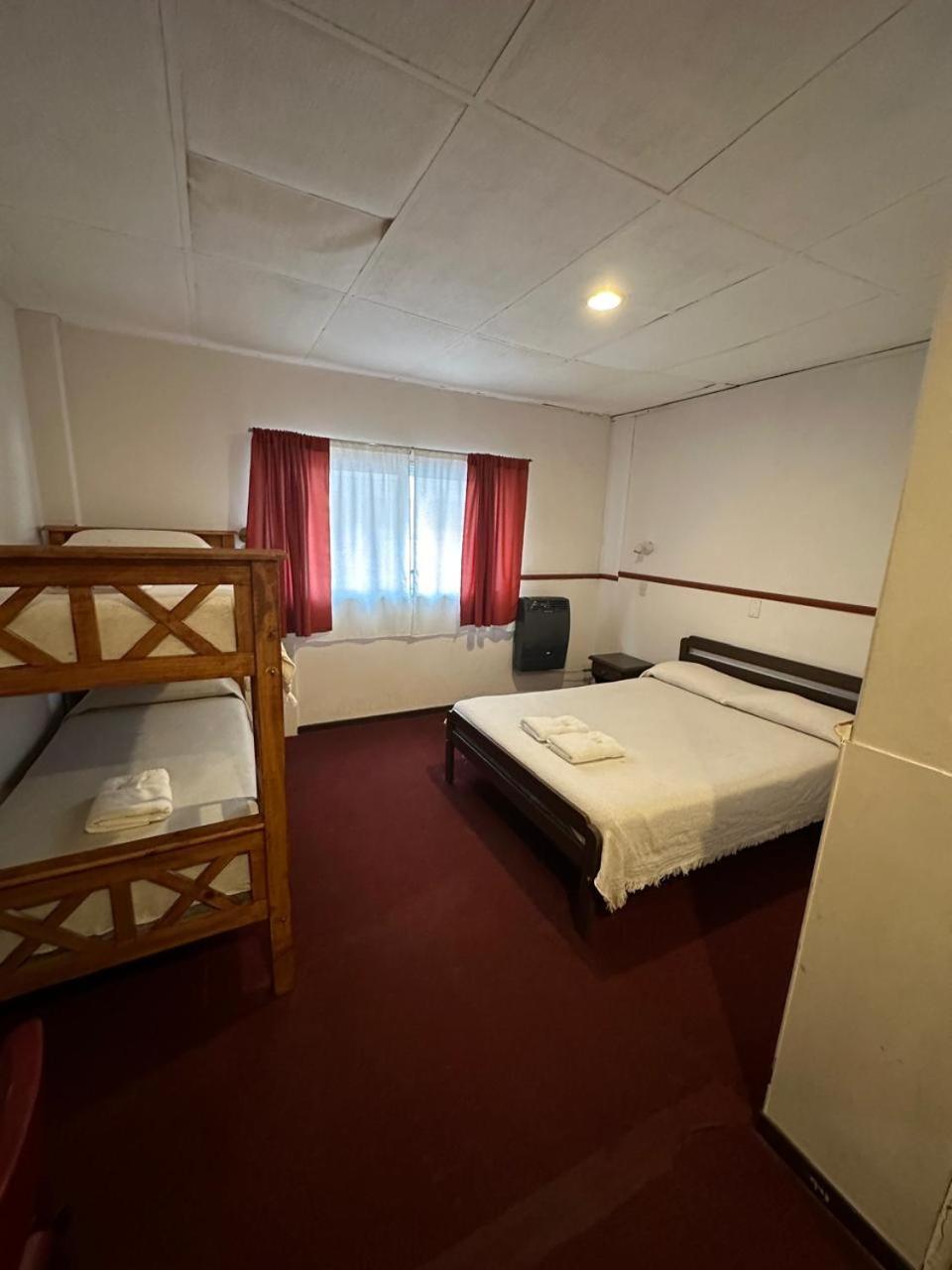 Hotel Paris Río Gallegos Eksteriør billede